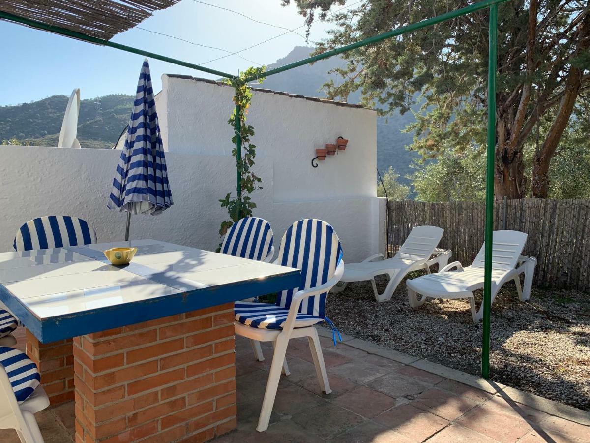 La Casita Blanca- La Almona Chica Country house *